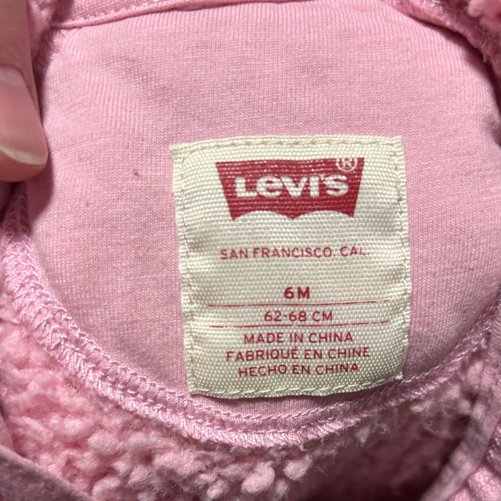 Levi's Pink Sherpa Kids Footie - Picture 2 of 2